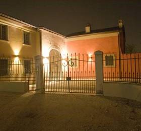 Residence Appartahotel Palazzo Trebeschi  в Брешиа