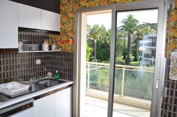 Karolina Properties - Ascot Appartement 