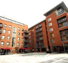 Base Serviced Apartments - East Village  в Ливерпуле
