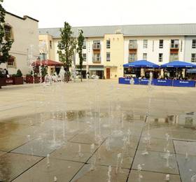 Premier Apartments Bristol Cabot Circus  в Бристоле