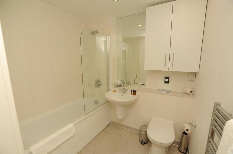 Premier Apartments Bristol Cabot Circus 