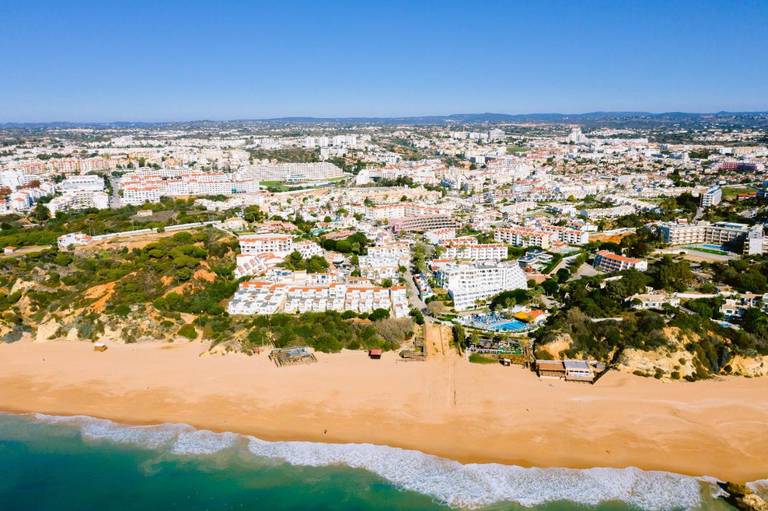 Apartamentos Monica Isabel Beach Club 