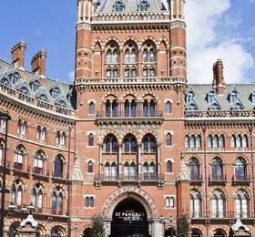 St Pancras Clock Tower by onefinestay  в Лондоне