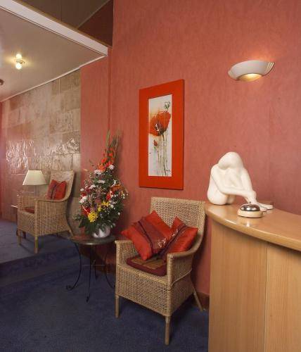 Comfort Hotel Royal Aboukir Paris 2  3* Франция, Париж