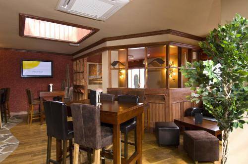 Ashby's Gastropub & Boutique Hotel  Великобритания, Портсмут