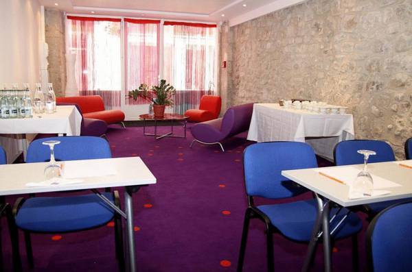 Comfort Hotel La Fayette Paris 10 3* Франция, Париж