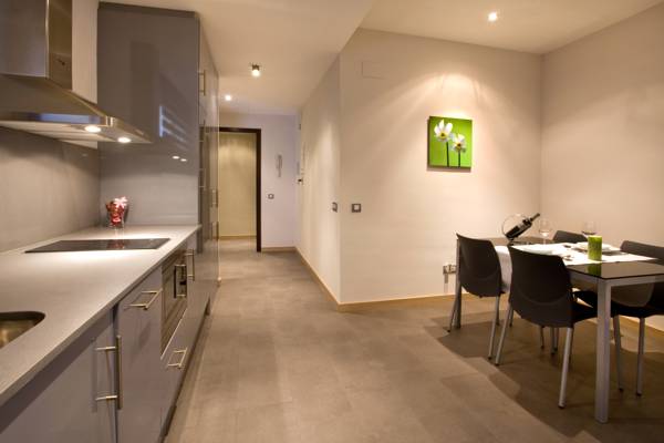 Fisa Rentals Gran Via Apartments