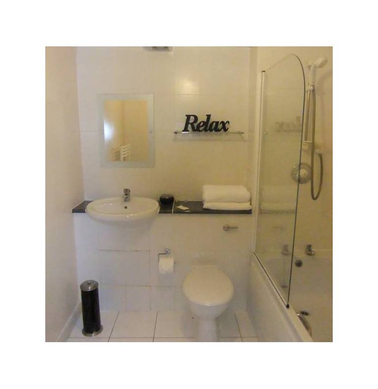 Clearly Apartments Fulford Place 
