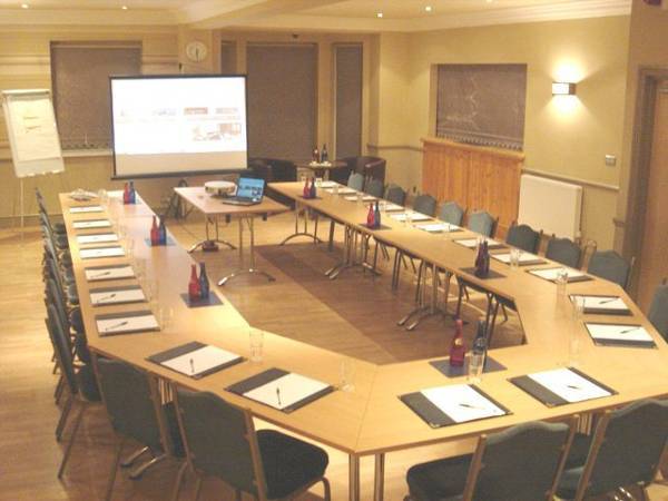 The Beeches Hotel & Leisure Club  4* Великобритания, Ноттингем