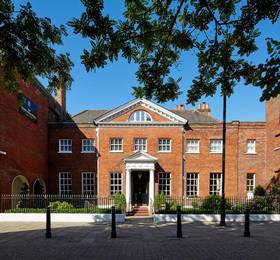 Туры в Sir Christopher Wren Hotel & Spa  в Великобритании
