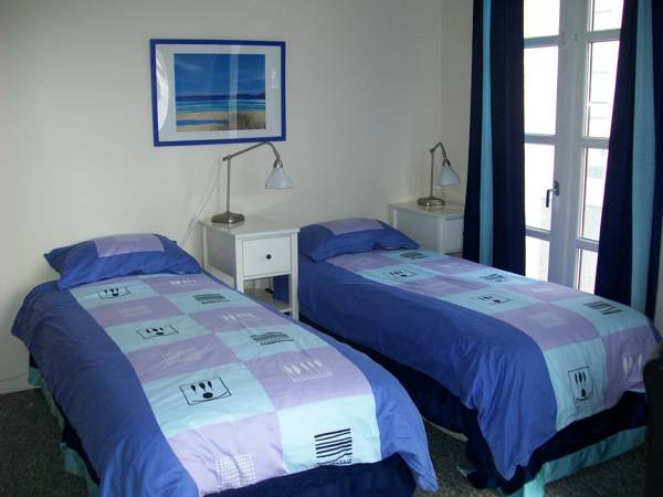 Three Sisters Studio Apartments