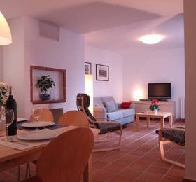 Apartamentos Casa la Glicinia  в Гранаде