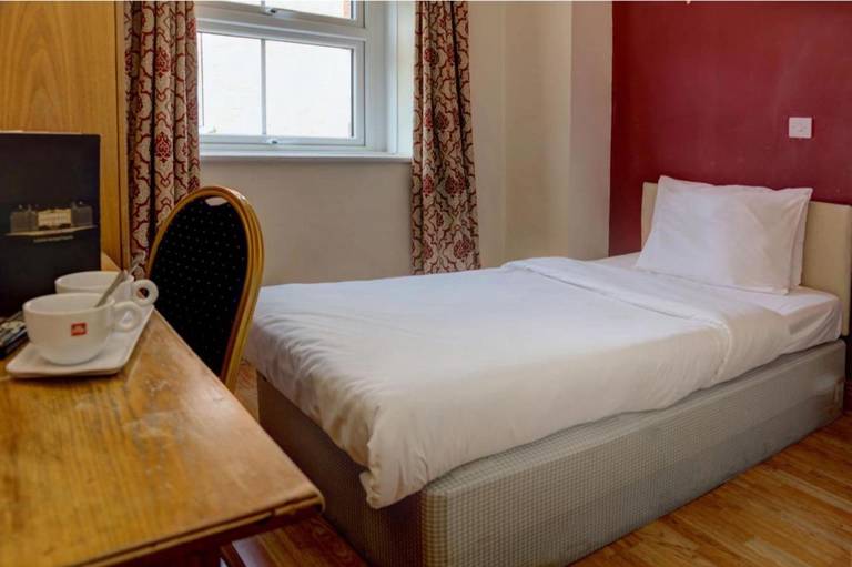 Baylis House Hotel - Heathrow 