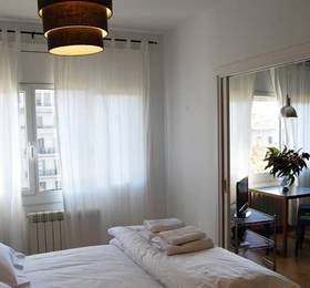 Apartamentos Gran Via Bassols  в Барселоне