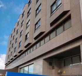 Tryp Vigo Los Galeones Hotel  в Виго