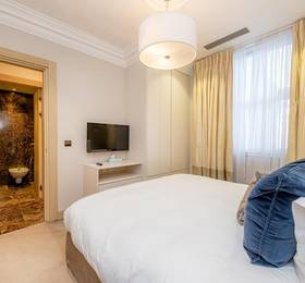 Claverley Court Apartments  в Лондоне