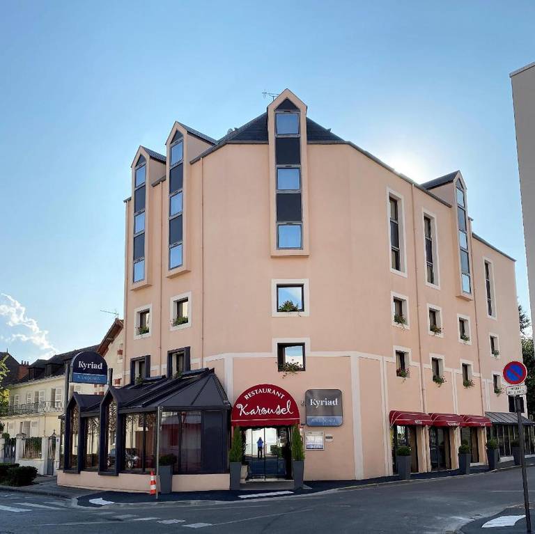Kyriad Hotel Nevers Centre 