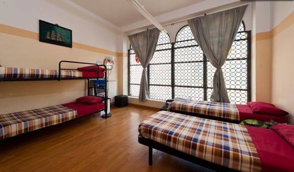 Walking Street Hostel Pisa  Италия, Пиза
