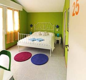 Sunflower Surf Youth Hotel  в Римини