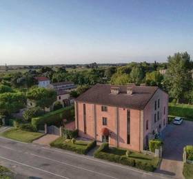 Hotel Residence Diamantina в Ферраре