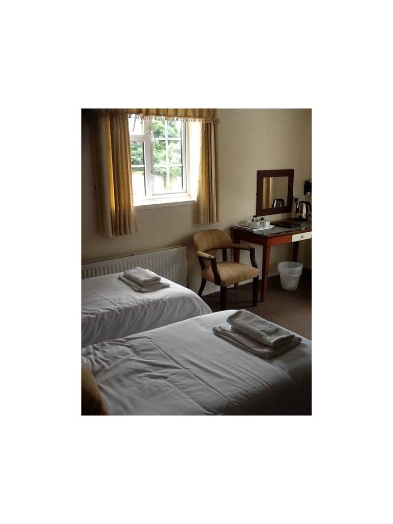The Hillmorton Manor Hotel 
