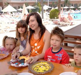 Aparthotel Dorada Palace в Салоу