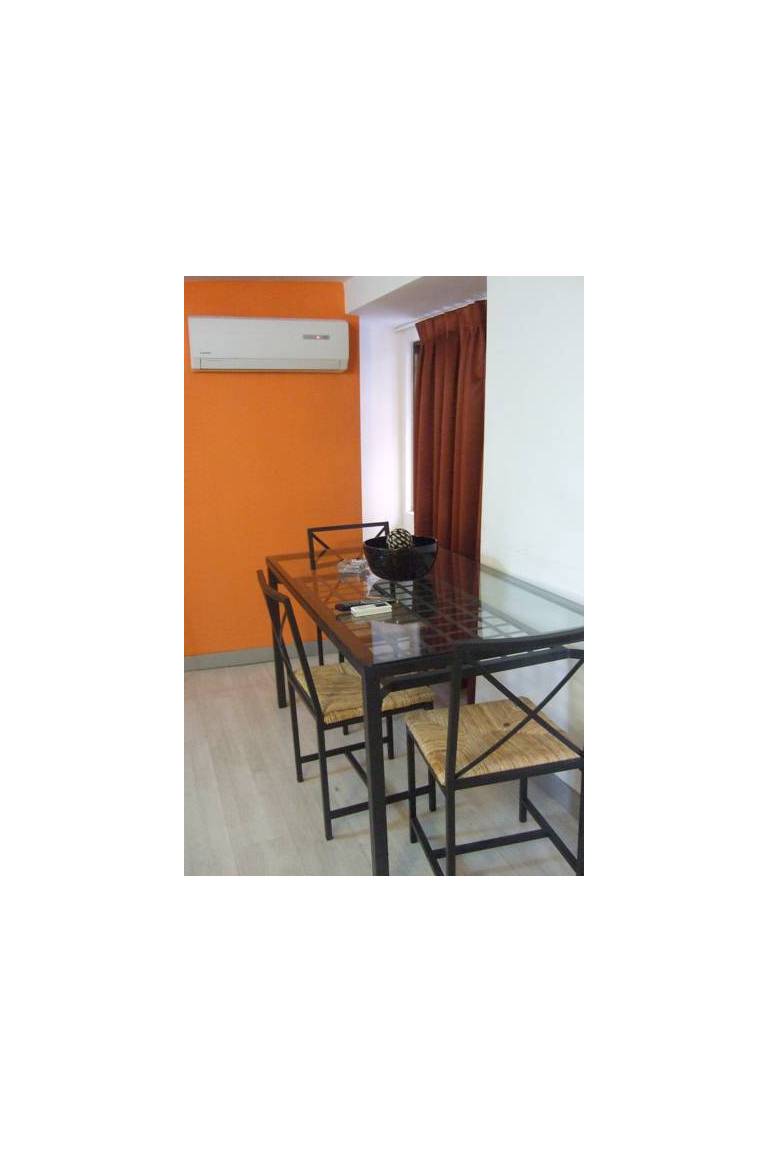 Apartamentos KM1 La Latina 