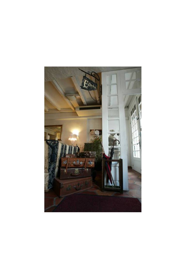 Logis Hotel Les Pasteliers 