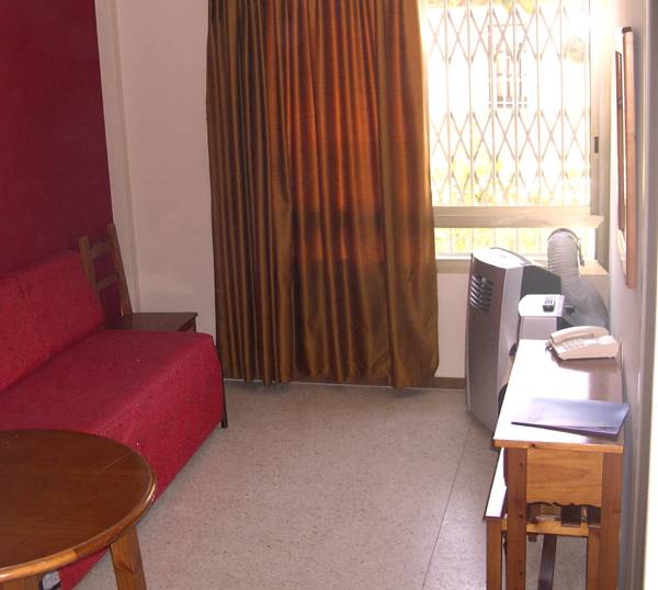 Apartamentos Paradis Park  Испания, Пинеда де Мар