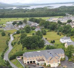Killarney Riverside Hotel  в Килларни