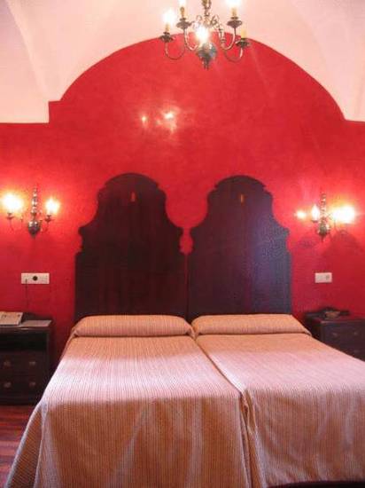 Hotel Iberia Plaza Mayor  1* Испания, Касерес