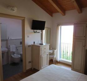 Ladino Room Breakfast в Ферраре