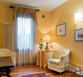 Piazza Nova Guest House в Ферраре