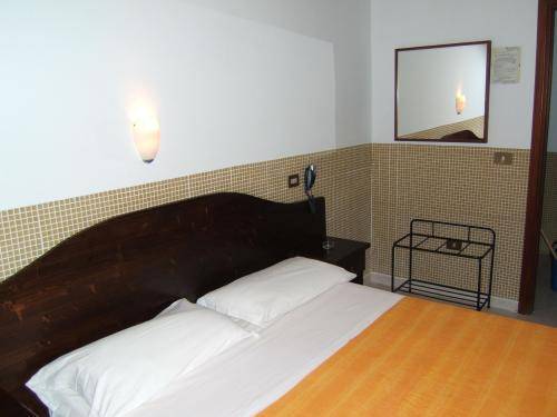 Albergo Vittorio Veneto 2* Италия, Неаполь