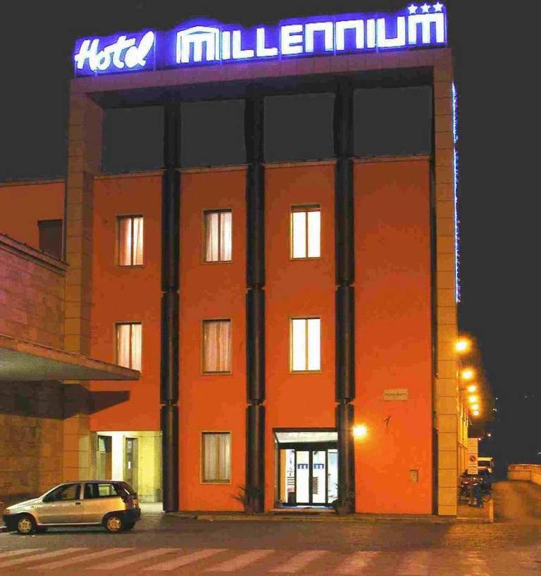 Hotel Millennium Palace 