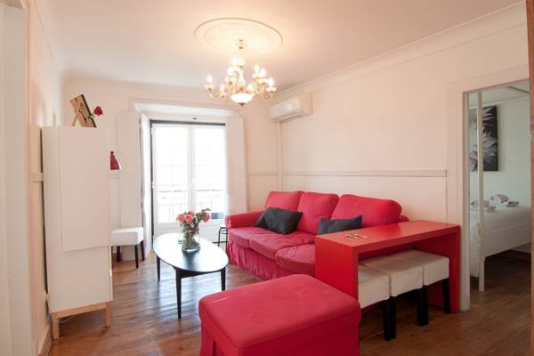Alfama River Apartments