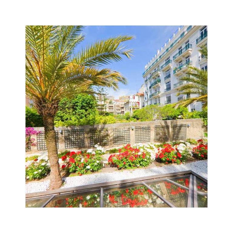 Nice Fleurs Apart'hotel 