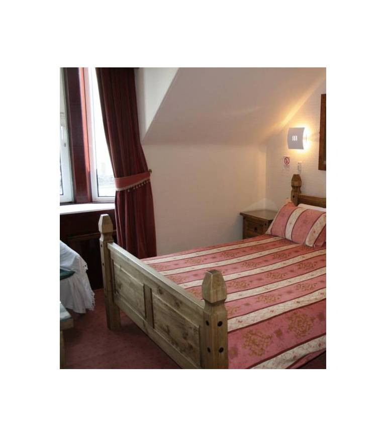 Mackenzies Highland Inn 