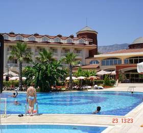 Sultans Beach в Кемере