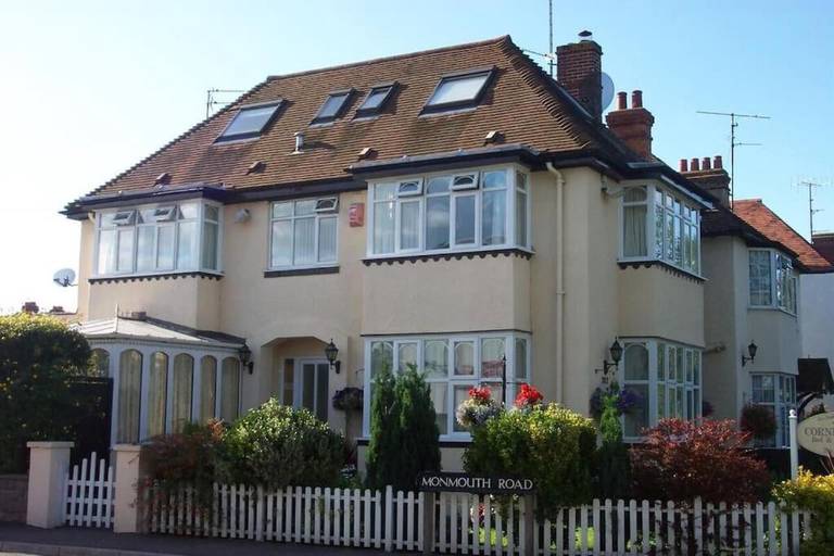Cornerways Guest House 