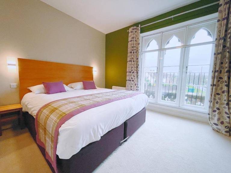 The Corner House Hotel 