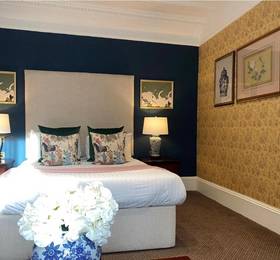 The Royal George Hotel  в Перте