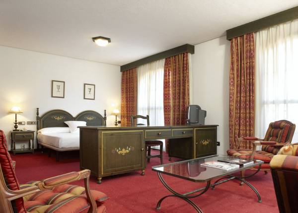 Ilunion Golf Badajoz 4* Испания, Бадахос