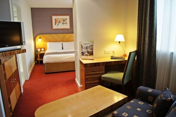 Ramada Hotel & Suites 