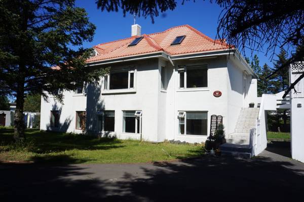 Laugabjarg Guesthouse  1* Исландия, Рейкьявик