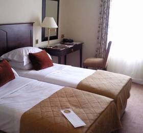 Hatherley Manor Hotel  в Глостере