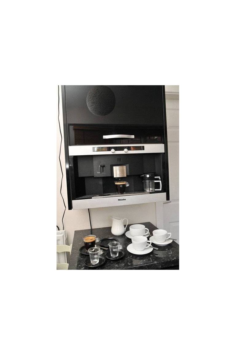 Clairmont Guest House 
