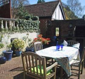 Salisbury House B & B в Дувре