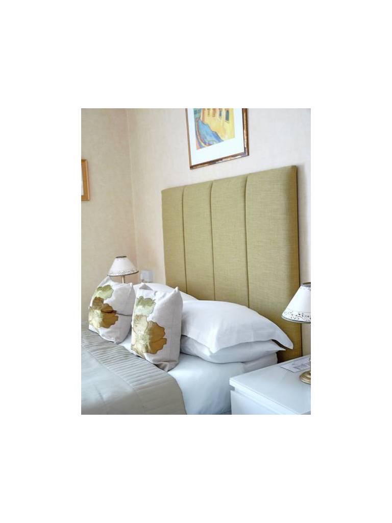 Pitcullen Guest House 