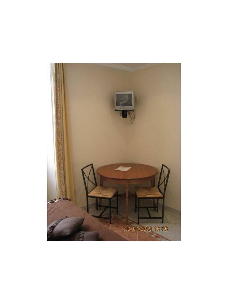 Cannes Holiday Suites 